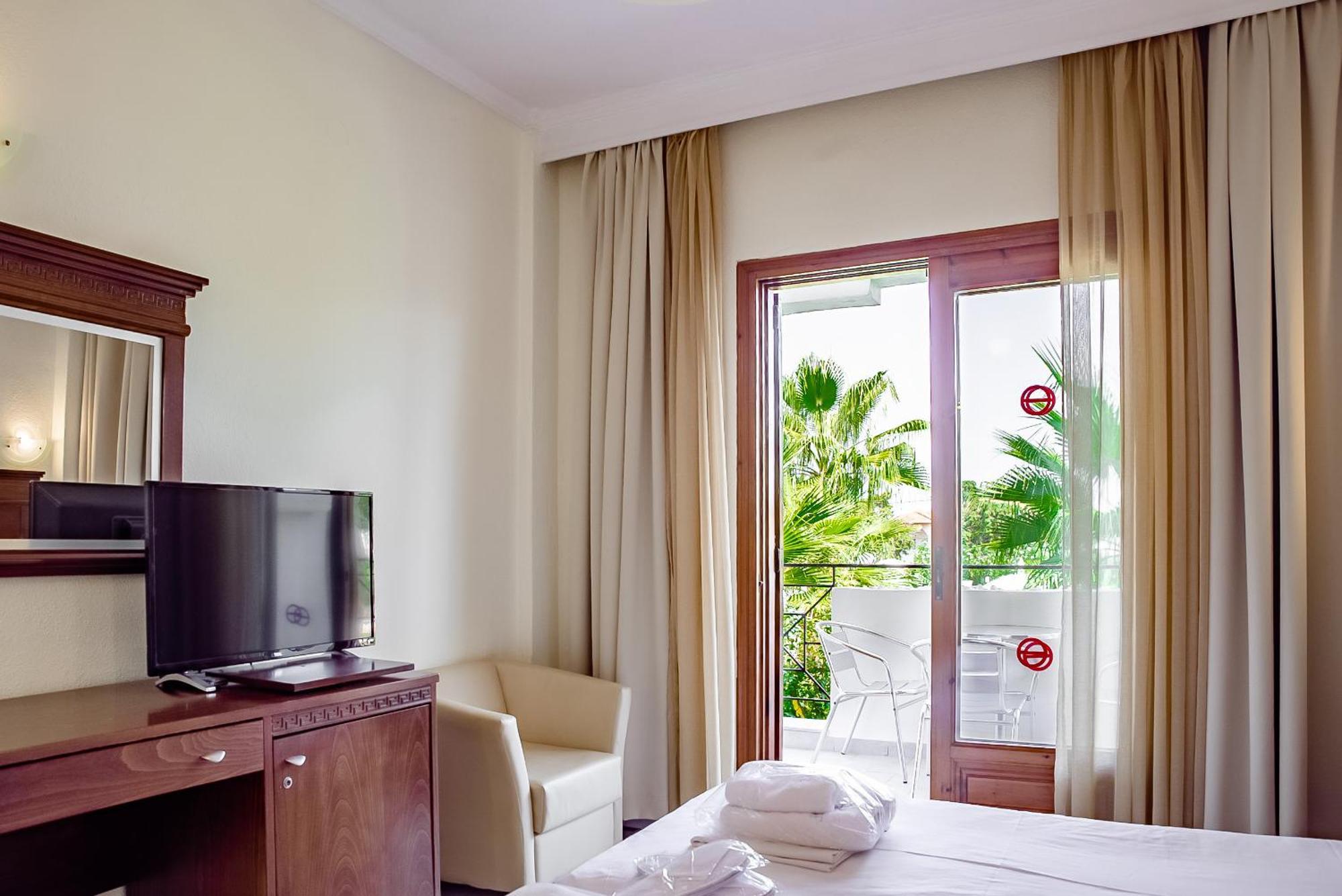 Hotel Tresor Sousouras Chaniotis Habitación foto